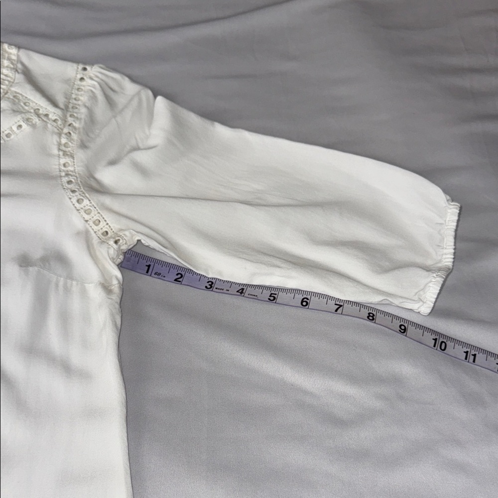 Reitmans Peasant Blouse Off-White Cream V-Neck 3/4 Sleeve Eyelet Trim Size Small - Picture 12 of 14